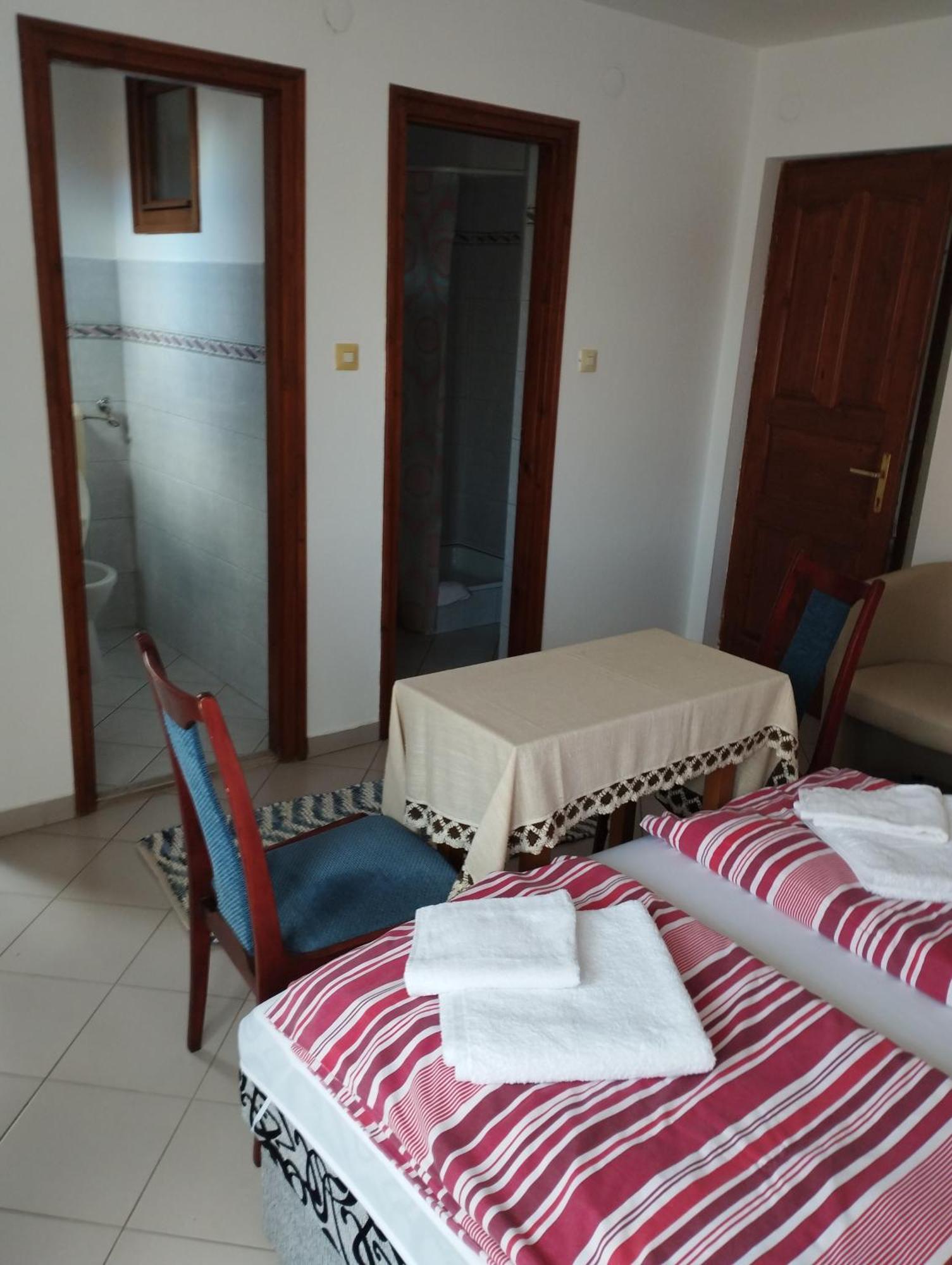 Paprika Vendeghaz Hotel Harkany Exterior photo